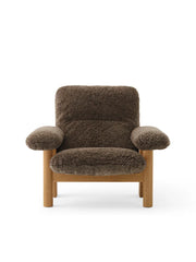 Brasilia Lounge Chair, Natural Oak Sheepskin Root von Audo Copenhagen
