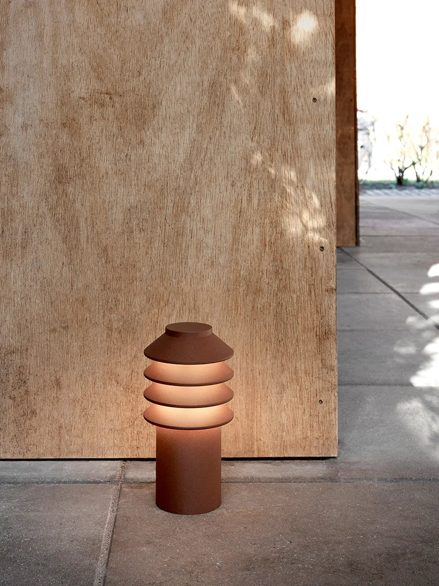 Bysted Garden Corten, Low von Louis Poulsen