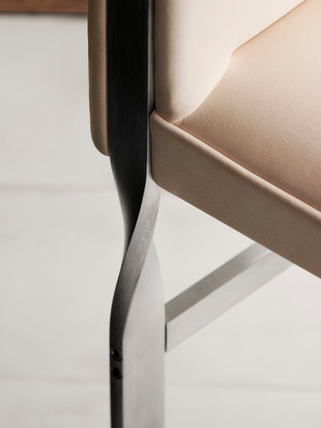 CH111 von Hans J. Wegner - Ledergruppe A - Jacobsen Plus