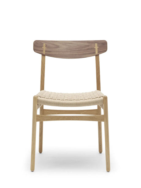 CH23 Spisestuhl, Eiche/Walnuss Öl von Hans J. Wegner - 1 - Jacobsen Plus