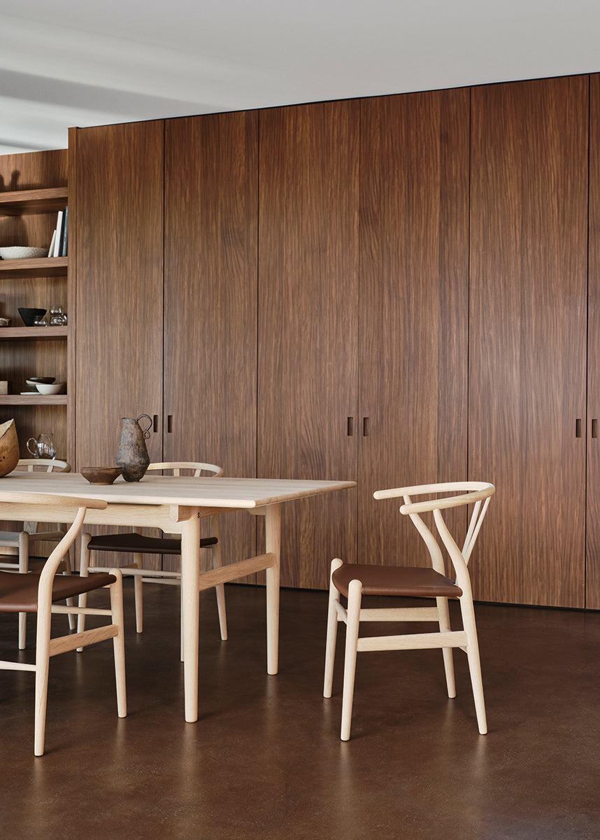 Y-stol CH24P, Eg sæbe med Loke 7060 læder af Hans J. Wegner - 2 - Jacobsen Plus