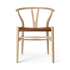 Y-stol CH24P, Eg sæbe med Loke 7060 læder af Hans J. Wegner