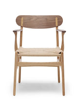CH26 Esszimmerstuhl von Hans J. Wegner - Natur / Eg-Walnuss - lackiert - Jacobsen Plus