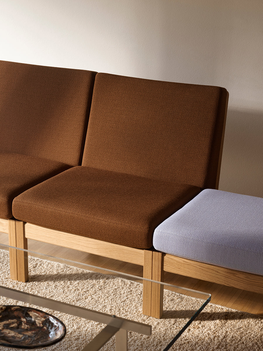 CH280F Hocker Hans J. Wegner