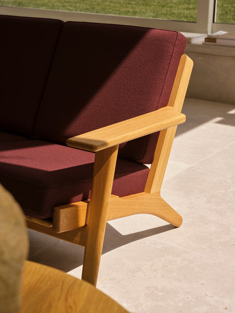 CH292 2 Pers. Sofa von Hans J. Wegner - Geölte Eiche - Vidar 0693 - Jacobsen Plus