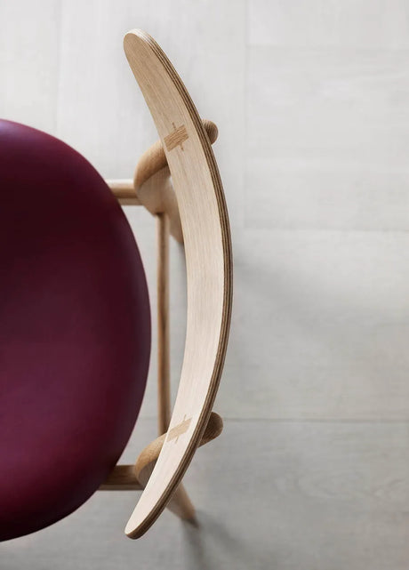 CH30P Esszimmerstuhl von Hans J. Wegner - Eg-Stofgruppe 1 / Seifenbehandelt - Jacobsen Plus