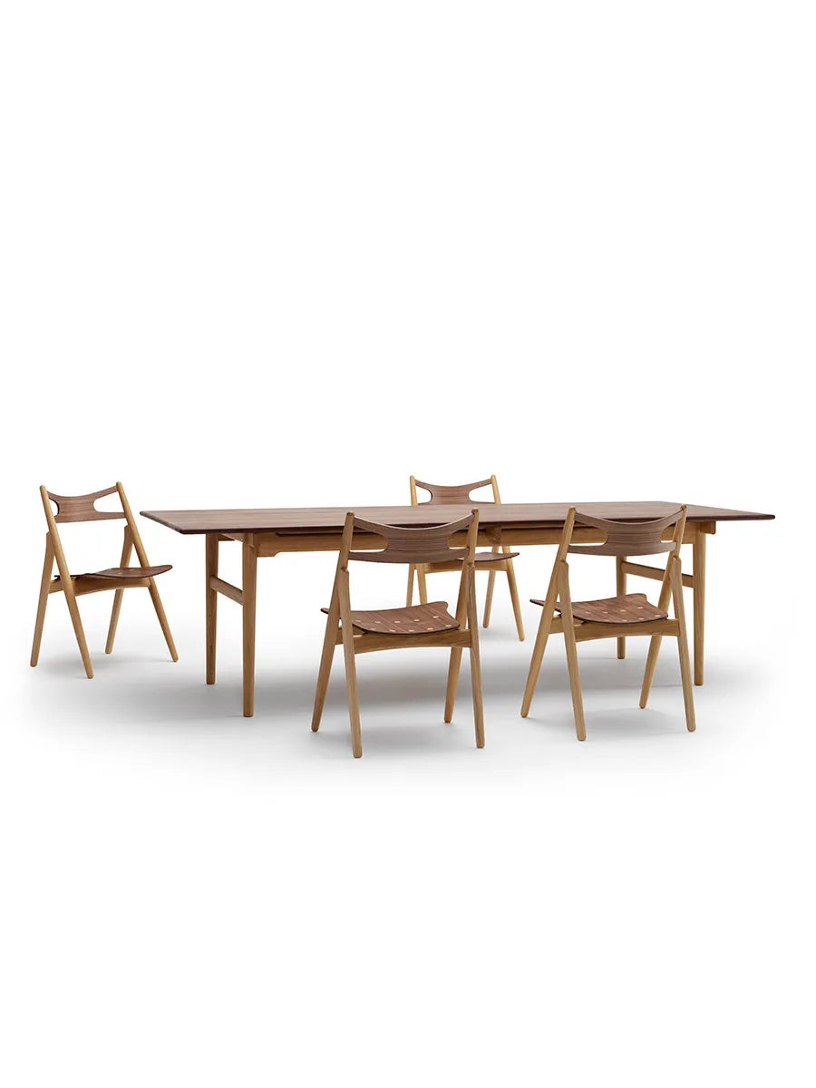 CH327 Esstisch, 248 cm von Carl Hansen & Søn - Eg-Walnuss / Lack - Jacobsen Plus