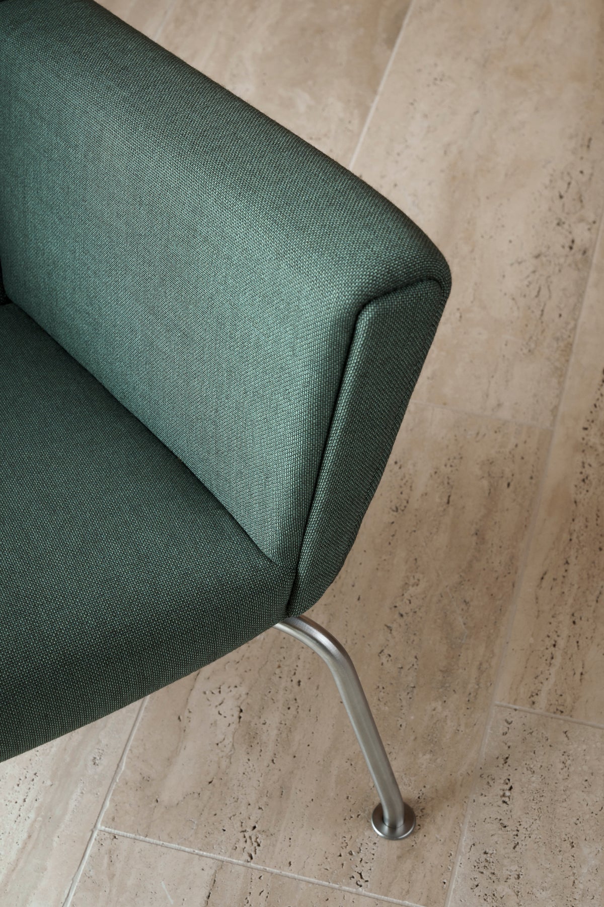 CH445 Wing Chair von Hans J. Wegner - 5 - Jacobsen Plus