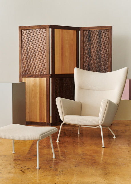 CH446 Hocker, Umi Textil von Hans J. Wegner - Umi 61322 mit Clay White Gestell - Jacobsen Plus