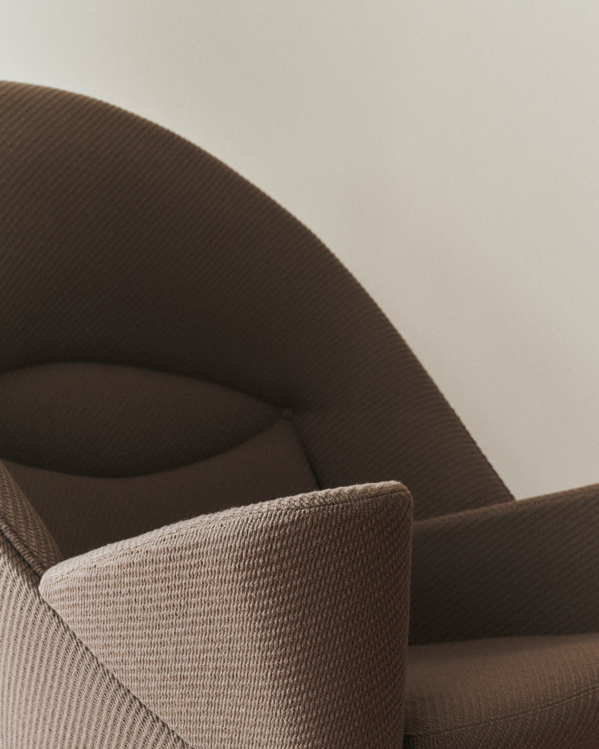 CH468 Oculus Stuhl, Umi Textil von Hans J. Wegner - 5 - Jacobsen Plus