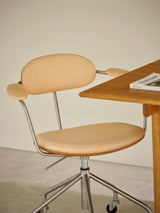 CH621 Swivel stol, eg olie af Hans J. Wegner - 1 - Jacobsen Plus