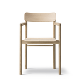 Post Esszimmerstuhl, Eiche lackiert von Fredericia Furniture - 1 - Jacobsen Plus