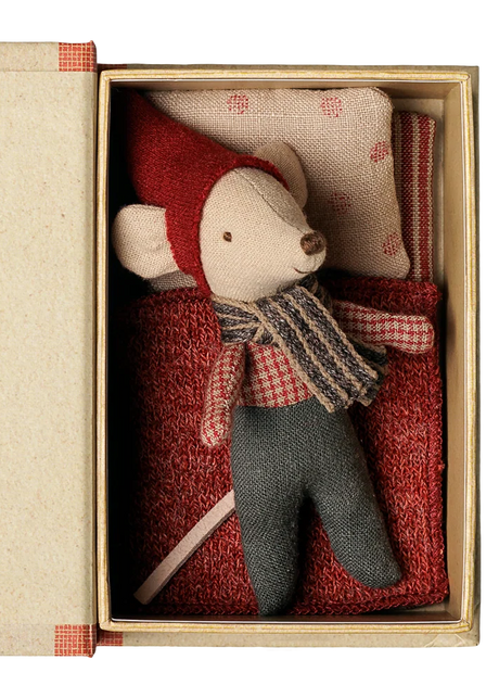 Maileg - Weihnachtsmaus, Baby in Buch - 1 - Jacobsen Plus