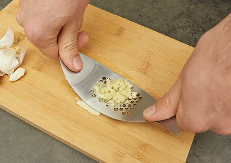Kikkerland Fish Garlic Press - 3 - Jacobsen Plus