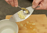 Kikkerland Fish Garlic Press - 4 - Jacobsen Plus