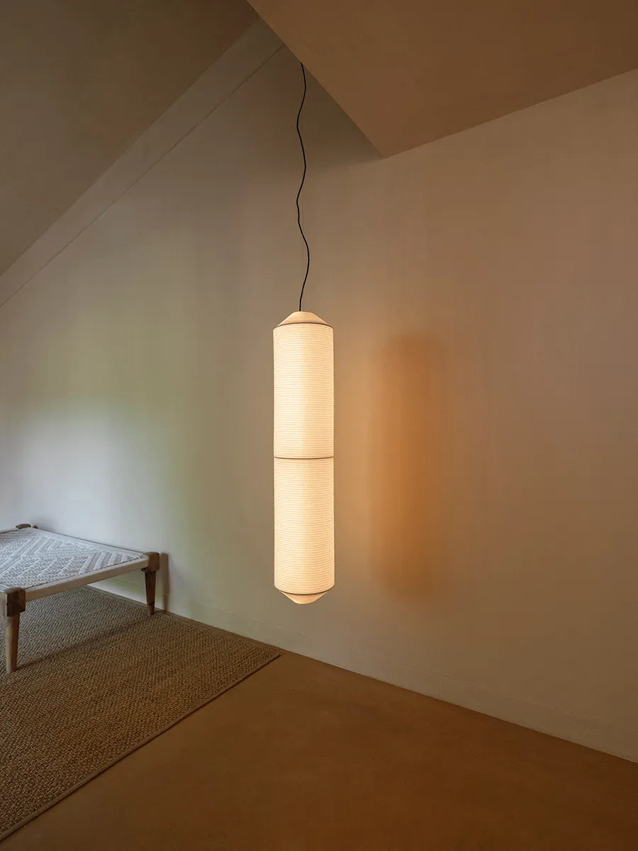 Tekiò Vertical Pendelleuchte von Santa and Cole - 2 - Jacobsen Plus