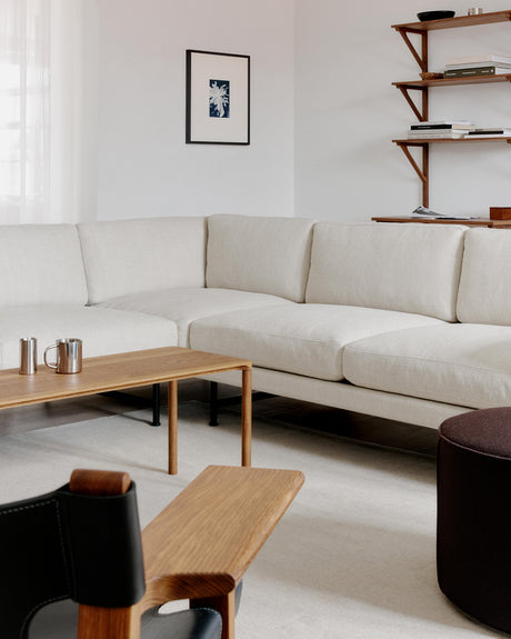 Piloti Wood Couchtisch, 120x39, H:35 cm von Hugo Passos - Eiche hell geölt - Jacobsen Plus