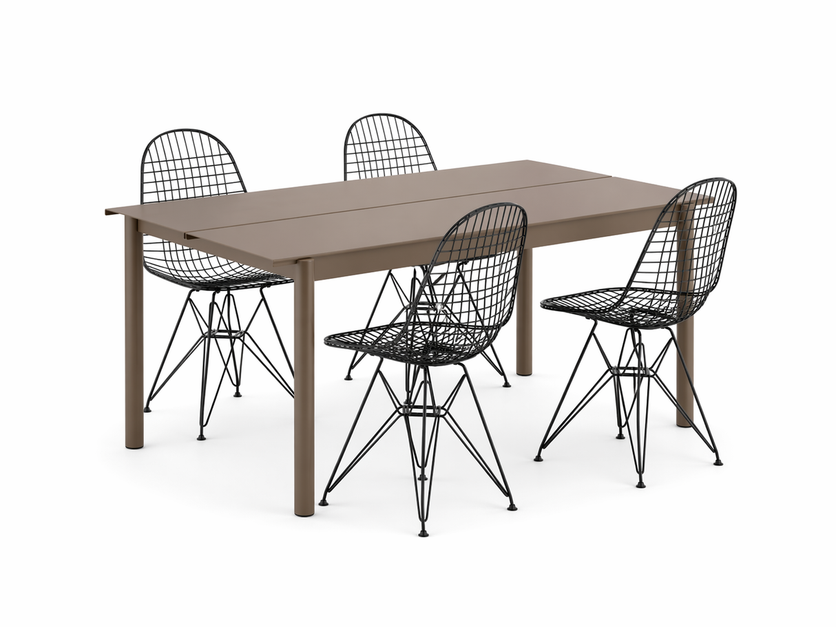 Vitra x Muuto havemøbelsæt med 1 Linear Steel Taupe bord 140 x 75, og 4 sorte Eames Wire Chairs (DKR) - 1 - Jacobsen Plus