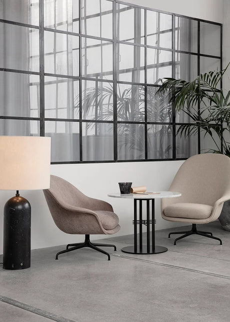 Gravity XL Floor Lamp, Low von GUBI - 1 - Jacobsen Plus