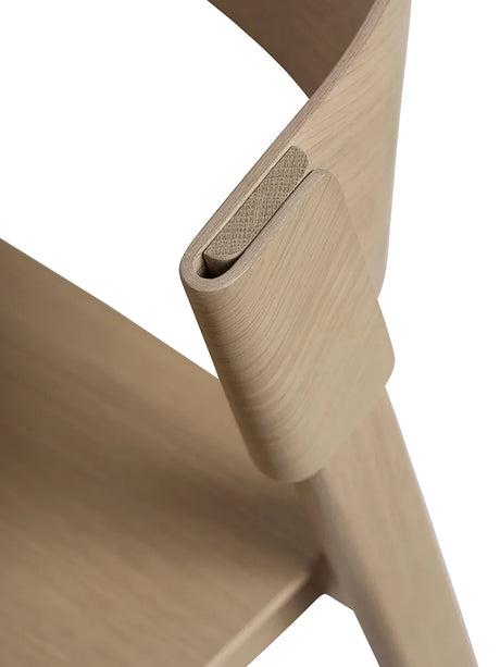 Cover Side Chair von Muuto - Eiche - Jacobsen Plus