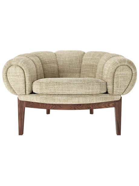 Croissant Lounge Chair, Stoff von GUBI - Preisklasse 1 / Massives geöltes Eichenholz - Jacobsen Plus