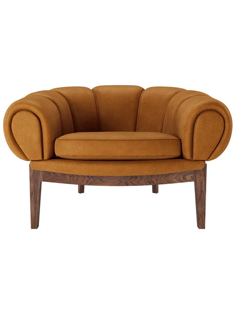 Croissant Lounge Chair, Leder von GUBI - Preisklasse 3 / Massives geöltes Eichenholz - Jacobsen Plus
