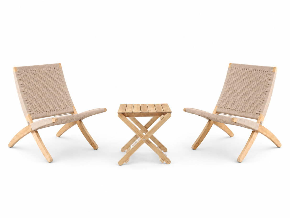 Outdoor-Loungeset in Teak mit 1 BM5868-Beistelltisch und 2 Cuba Outdoor Stühlen in Sesame von Carl Hansen & Søn - 1 - Jacobsen Plus