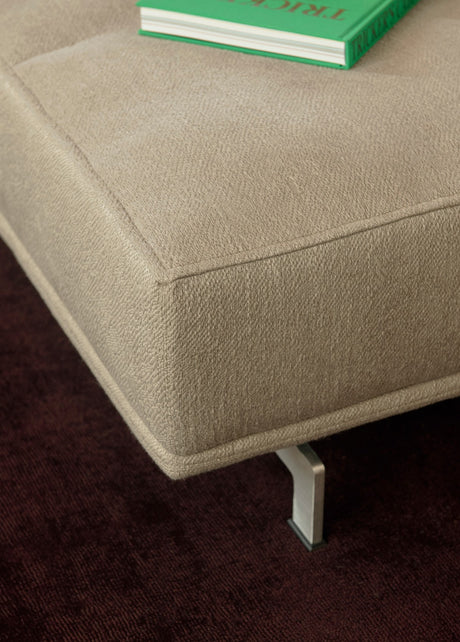 Delphi 450H, 3-Sitzer Open End und Chaiselongue von Fredericia Furniture - Keiga 0762 / gebürstetes Aluminium - Jacobsen Plus