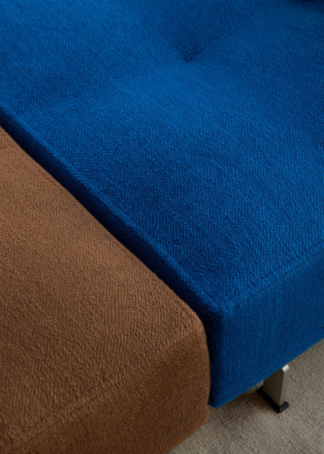 Delphi 450A, 3-Personen Sofa mit Hocker von Fredericia Furniture - Keiga 0132 / gebürstetes Aluminium - Jacobsen Plus
