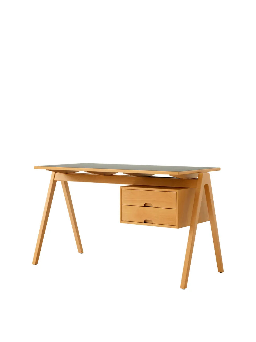 Daystak Desk RD3 von &Tradition - Beech & Fenix Nano Laminat - Jacobsen Plus
