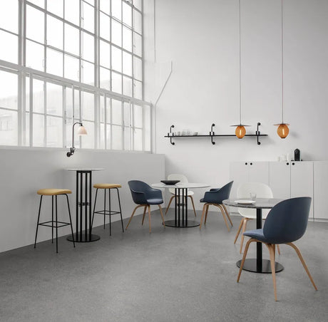 Démon 1 Shelf von GUBI - L: 215 cm / Schwarz gebeizte Esche - Jacobsen Plus