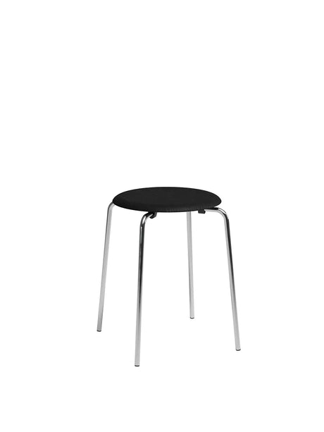 Dot Hocker, schwarzlackiert Esche von Arne Jacobsen - 1 - Jacobsen Plus