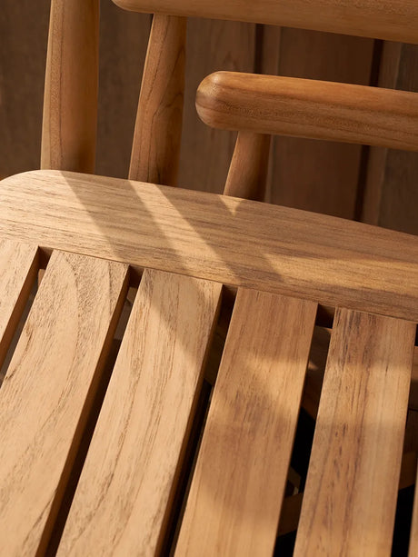 E008 Embrace Gartenstuhl von Carl Hansen & Søn - 3 - Jacobsen Plus