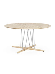 E022 Embrace Gartentisch, Ø140 von Carl Hansen & Søn