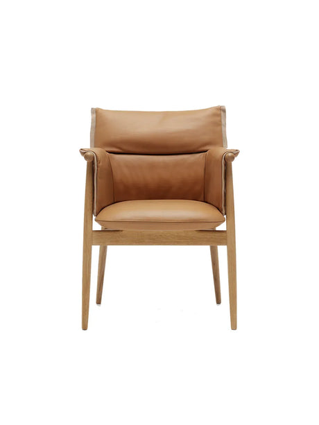 E005 Embrace Chair von EOOS - 1 - Jacobsen Plus