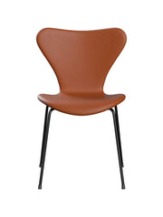 3107 Stuhl, vollgepolstert Essential Leder Walnuss/schwarz Gestell von Arne Jacobsen