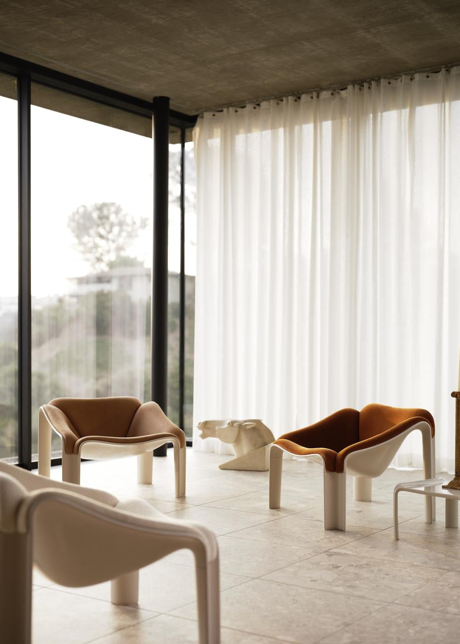 F300 Lounge Chair von GUBI - 2 - Jacobsen Plus