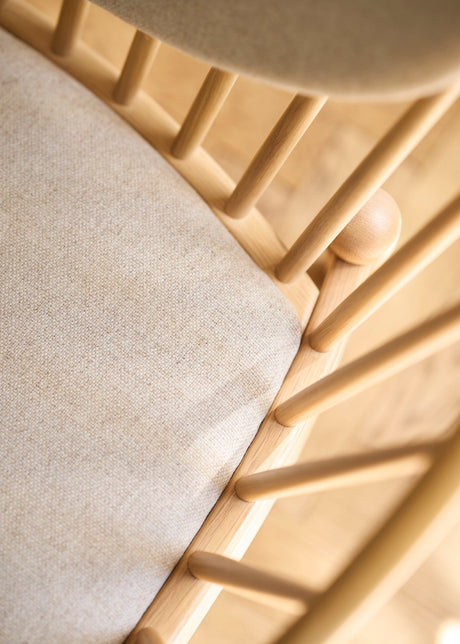 FDB Møbler - J166 Jørna Sessel von Poul M. Volther - Lackiert Eiche - Beige (Textil) - Jacobsen Plus