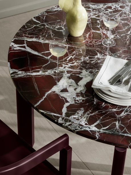 After Dining Table Ø120, Marble Burgundy fra Fritz Hansen - 2 - Jacobsen Plus