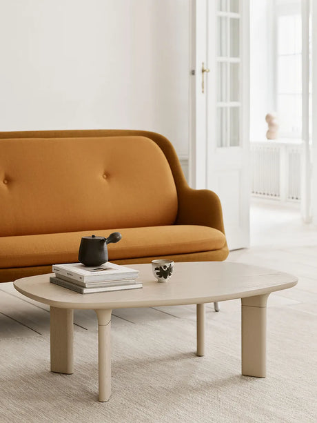 JH140 Fri Sofa von Fritz Hansen - Remix 422 - Vidar 472 - Jacobsen Plus