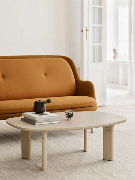 JH63A Analog Coffee Table von Fritz Hansen - Walnuss - Jacobsen Plus