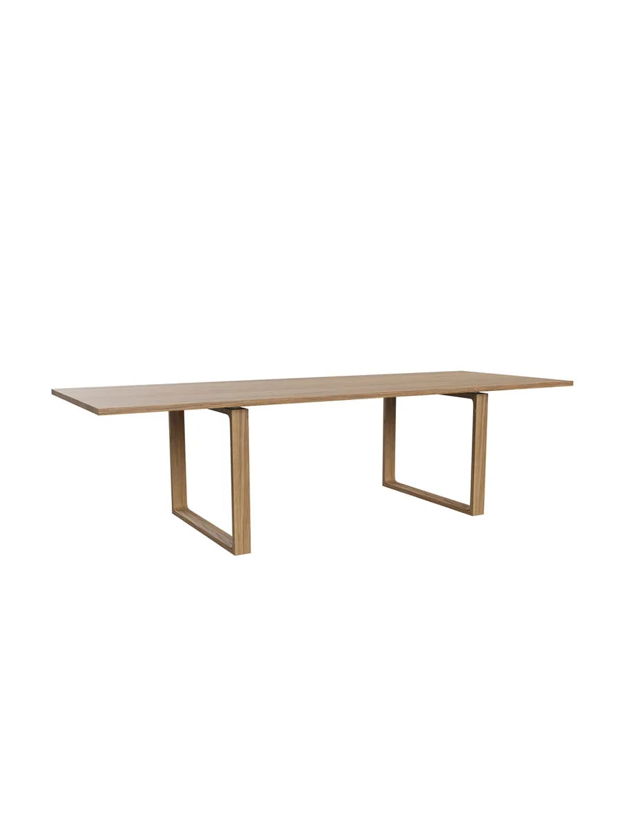Essay Spisebord af Cecilie Manz - CM27 - 72-272-100 cm / Eg hvidpigmenteret - Jacobsen Plus
