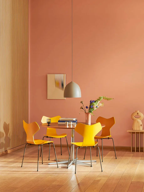 3130 Grand Prix stol lakeret af Arne Jacobsen - 2 - Jacobsen Plus