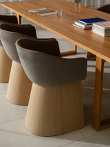 Fritz Hansen - Monolit spisebordsstol m. lave armlæn og finér base - 5 - Jacobsen Plus