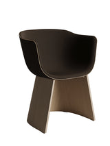 Fritz Hansen - Monolit Esszimmerstuhl mit Lederkeder und Furnier-Base - 1 - Jacobsen Plus