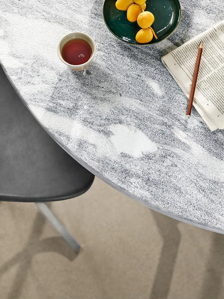PK54 Tisch, H72,5 cm von Poul Kjærholm - Granit - Jacobsen Plus