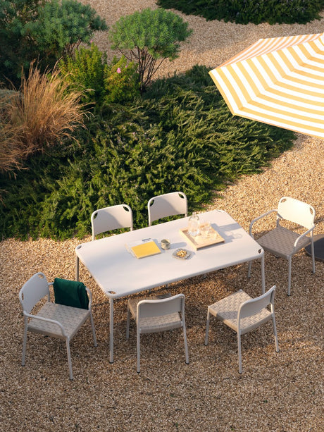 Vind Gartentisch von Fritz Hansen - 1 - Jacobsen Plus