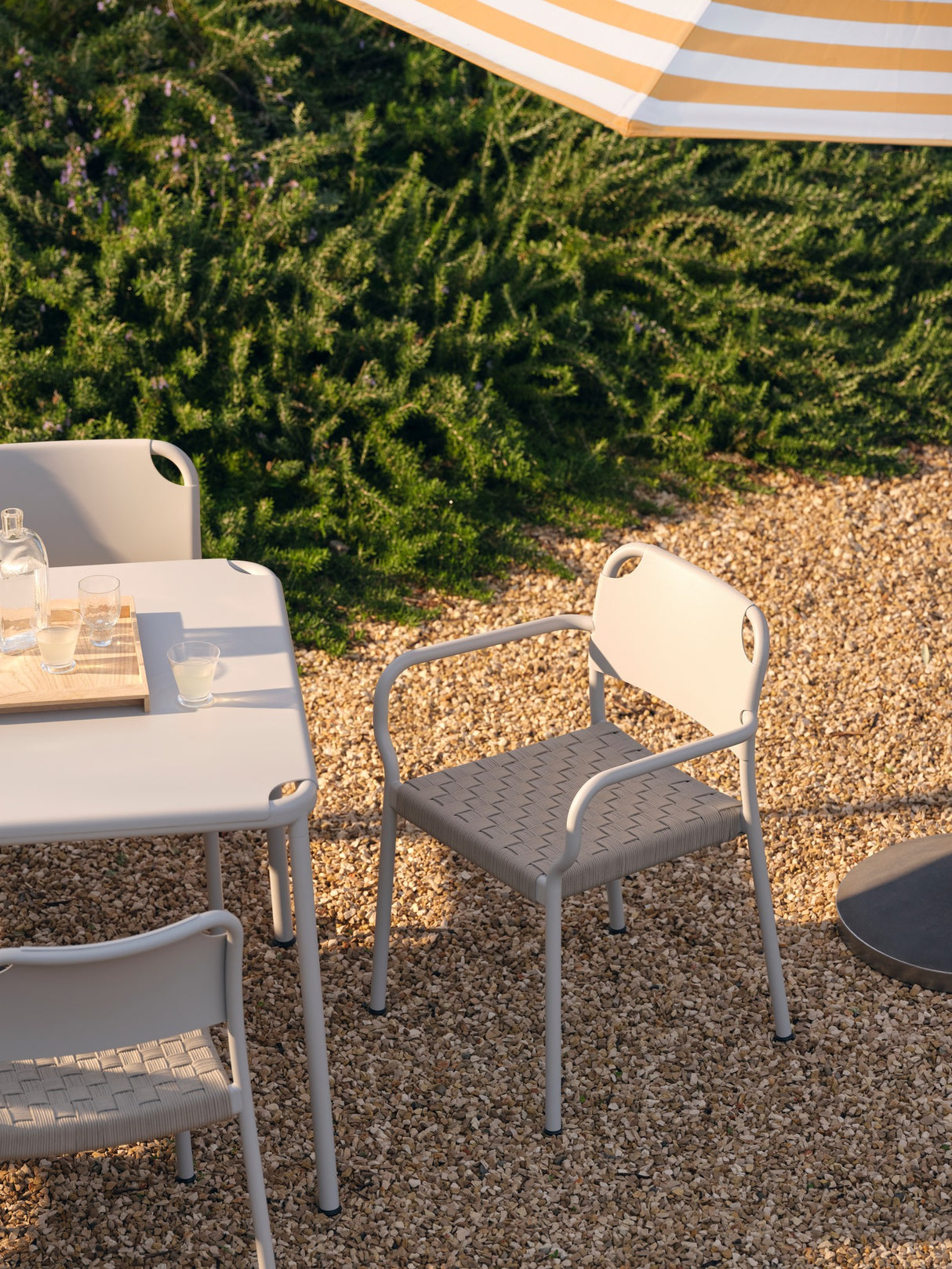 Vind havestol med armlæn fra Fritz Hansen - 10 - Jacobsen Plus