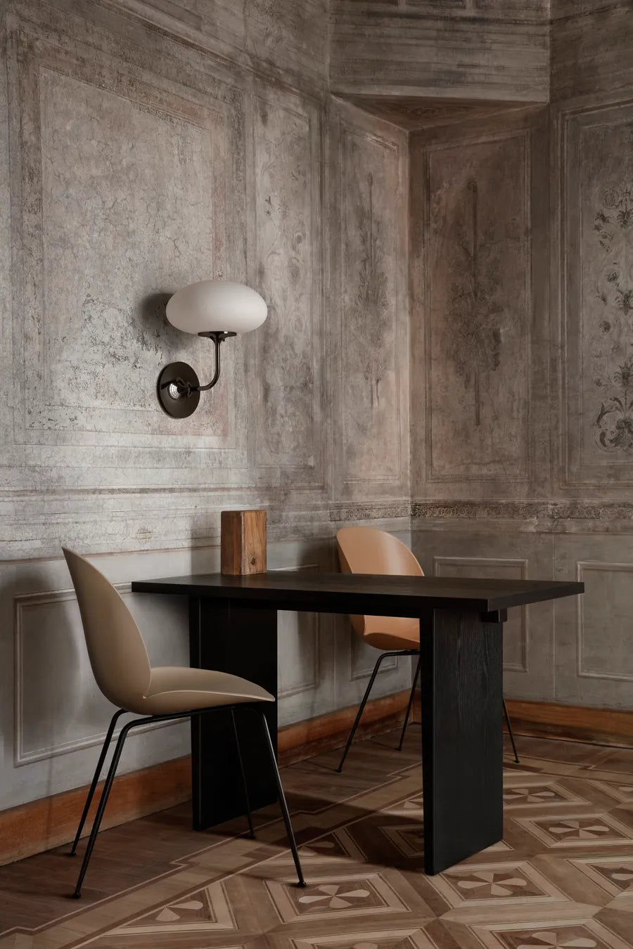 Private Desk von GUBI - 1 - Jacobsen Plus