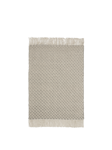 FermLiving Udo Rug Teppich, Off-white/Schwarz - 140 x 200 cm - Jacobsen Plus